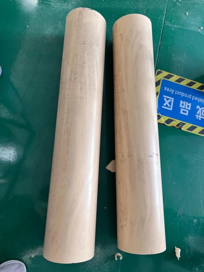 Rigid plastic raw material before shredding Rigid plastic raw material before shredding