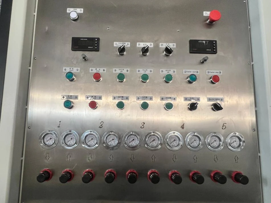 QY800 Plastic Pipe Eight-Claw Haul-off Machine product detail 3