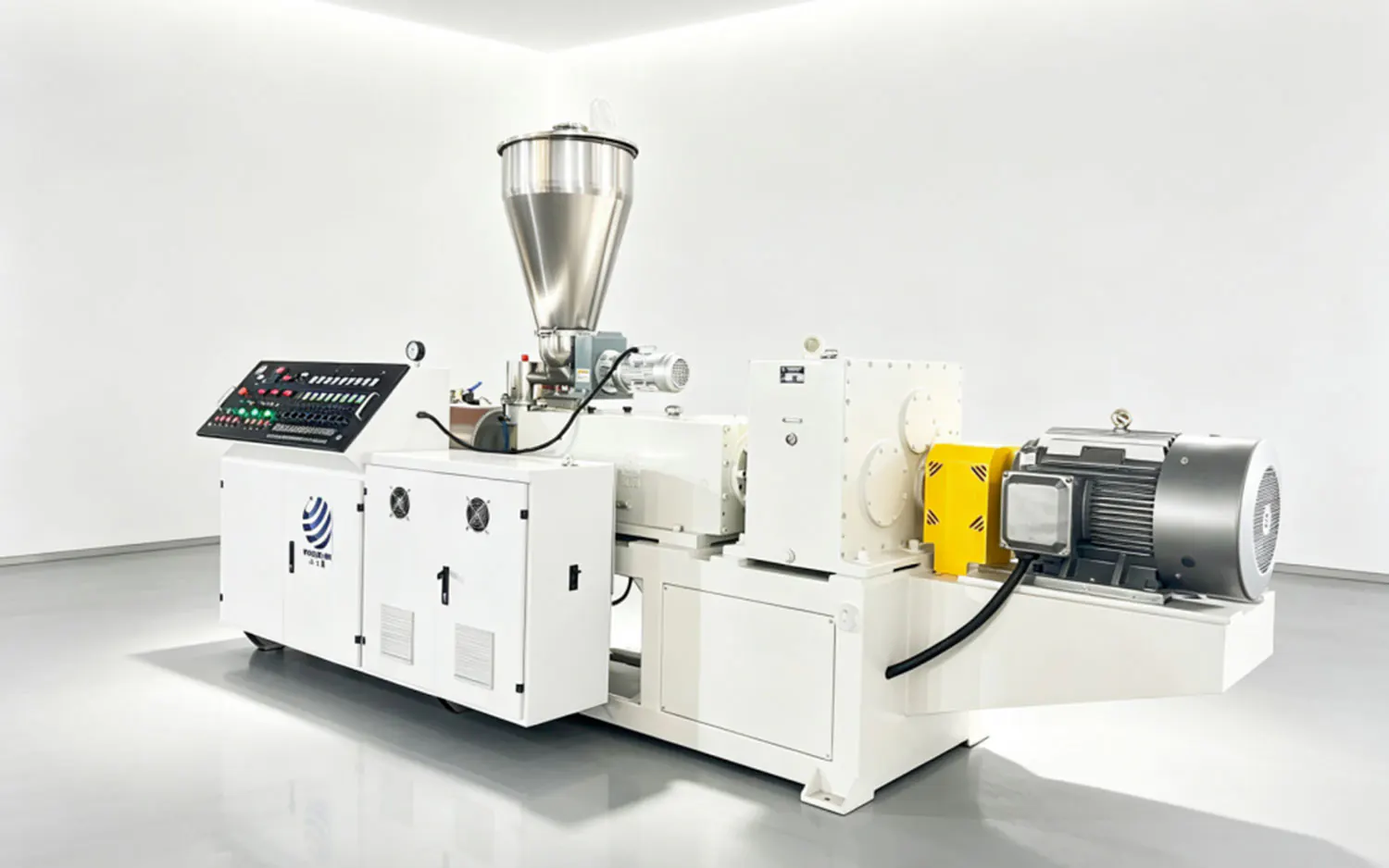 SJZ65/132 Conical Twin Screw Extruder SJZ65/132 conical twin screw extruder