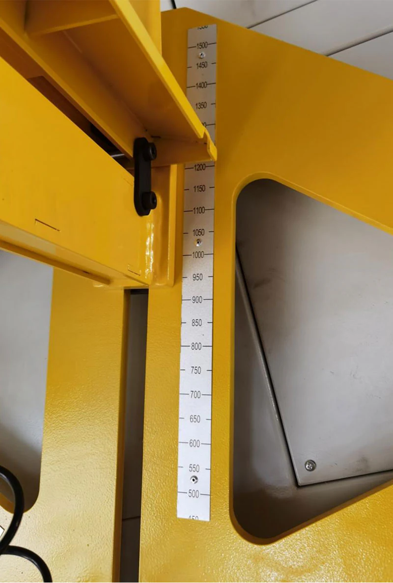 JQ16-40-2VS Double-Reel Coiling Machine 16 40 double station winding machine detail 2
